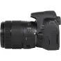 Canon EOS 850D DSLR kamera su EF-S 18-135mm f/3.5-5.6 IS USM objektyvu, šoninis ir galinis vaizdas, akcentuojant valdymo ratukus ir objektyvo ypatybes