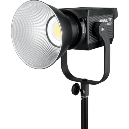 NANLITE FORZA 300 II DAYLIGHT LED SPOT LIGHT 31-2011