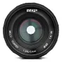 Meike 35mm f/1.4 objektyvas Fujifilm X prijungimui su daugišlu danga, juodos metalinės konstrukcijos ir fokusavimo atstumo skalė, priekis vaizdas