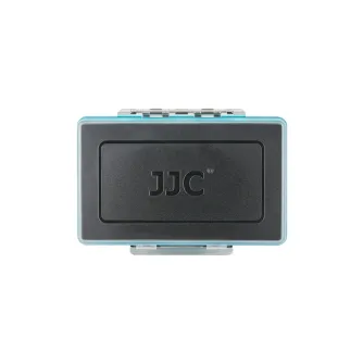 JJC BC-3X8AA baterijos laukia ar pusiprojų mėlyna šildymą, juosčią melną šokų įkrovę ir izsaukta JJC logotipą, uždaryta, lai glabytų aštą AA arba 14500 baterijas