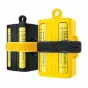 Nitecore NBM41 4‑sloto 21700 baterijos magazinas, vienas melnis ir vėliavus, kiekvienas laikoma du 21700 baterijas, su Velcro įsitraukimu ir aukštesnį įsitraukimo laukeliu.