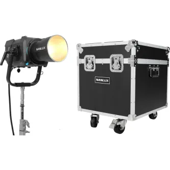 Sortimenta jaunumi - NANLUX EVOKE 900C SPOT LIGHT WITH FLIGHT CASE EVOKE 900C KIT - ātri pasūtīt no ražotāja