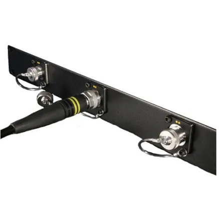 FieldCast Panel One (panel with 4x 2Core SM chassis connectors, for bridging 2C SM cable BR003