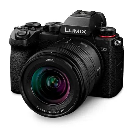Panasonic LUMIX DC-S5 Kit (S5 + R2060) DC-S5KE-K
