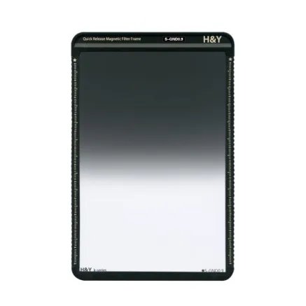 H&Y H&Y Soft grey half filter GND 0,9 with magnetic frame - 100x150 mm