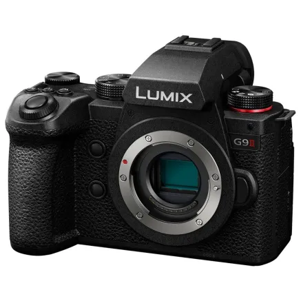 Panasonic Lumix G9 II Body + LEICA 50-200mm (H-ES50200E9)