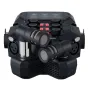 Zoom XAH-8 XY/AB Switchable Microphone Capsule for H8 - Artimas juodos mikrofono kapsulės vaizdas su dviem reguliuojamomis mikrofono kapsulėmis, skaitmeniniu ekranu su raudonais ir mėlynais mygtukais bei tekstūruota rankena, sum