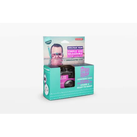 Lomography fotoaparats Analogue Aqua ar čeholu un LomoChrome Purple 400/135/36