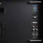 Artimas planas Feelworld Seetec 23,8 P238-9HSD-CO profesionalaus monitoriaus galinėje panelėje su HDMI, SDI, DVI, VGA ir garso jungtimis, juodas metalinis korpusas su sulankstomu saulės skydeliu.