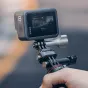 Falcam F22 Double Ears Quick Release Base su GoPro Hero 8 Black, rodanti kelio sceną kameros ekrane.