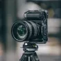 Falcam F22, F38 ir F50 greito atleidimo kėgė Sony ZV-E1 kamerai su keliais montavimo punktais ir aplinkiniu dizainu