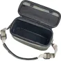 GOMATIC Luma Camera Sling 12L - kompakti kamera krepšys su reguliuojamais dalikaisiais, magnetiniu užsegimu ir paminkštinta petneša saugiam įrangos laikymui