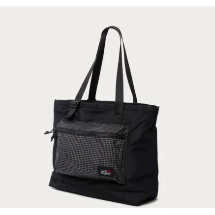 Long Weekend Peak Design Beacon Tote - Black 18L 213-037 Laptop sleeve, water bottle pocket, quick access pouch, adjustable s...