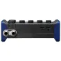 Atsižvelgiant į Zoom AMS-44 audio sąsają, matomi šeši valdymo mygtukai, du XLR/TRS išėjimo lizdai su žymėjimais R L, 5 V DC maitinimo įvestis ir USB-C prievadas, pabrėžiantys 4-in 4-out jungiamumą muzikantams.