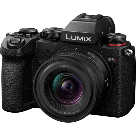 PANASONIC LUMIX S5D WITH S-R1840 F/4.5-6.3 KIT DC-S5DNE-K