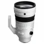 Artimas Sigma 200mm F2 DG OS Sports objektyvo Sony E-mount kameroms vaizdas, su baltu korpusu ir juodais akcentais, detalizuotais žymėjimas ir matoma trikojo jungtis.