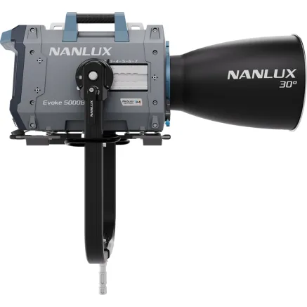 NANLUX EVOKE 5000B SPOT LIGHT IN FLIGHT CASE WITH 30 REFLECTOR EVOKE 5000B KIT II
