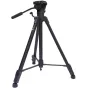 Benro T980 hibridinis foto ir video statyvas su skystu galva, visiškai išskleistas iki 169 cm aukščio, su dantytu centriniu stiebu ir greitu užrakintais kojų užraktais stabilumui.