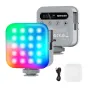 Neewer BL60C magnetinis LED šviesos su RGB spalvų efektais, valdymo blokas su LCD ekranu ir įtrauktas difuzorius bei USB-C įkrovimo kabelis