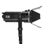 Godox S30 fokusuojama LED šviesa su reguliuojamais 8 lapelių barndoor ir šoniniu tvirtinimu universaliam studijos ir lauko fotografavimui