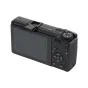 Ricoh GR IV kameros nugarė su juodu JJC karšto batų dangteliu, saugančiu nuo įbrėžimų ir dulkių