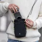 PGYTECH OneGo kasualinė kryžminė krepšinė su Fujifilm X100 stiliaus fotoaparato gripu, kompaktišku saugojimu ir objektyvo valymo audeklu, pritvirtintu prie peties