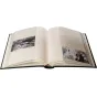 FOCUS Essence Super 300 mėlynoji drobės viršelis fotografijų albumas, atidarytas vaizdas su premium archyvinėmis kišenėmis 10x15 cm nuotraukoms ir erdve rankraščiams šalia kiekvienos nuotraukos vietos