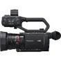Panasonic AG-CX20EJ 4K kamera su atskiriamu rankena bloku, turinčiu XLR garso įvestis ir profesionalias valdymo funkcijas tiesioginei transliacijai ir transliacijai