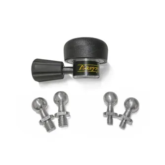 Greitas užtvirtinimo kameros kabliukas Easyrig EASY033-Q su guminiu laikikliu ir metaline baze, įskaitant 3/8 ir 1/4 colių rutulių strypelius, saugiai užfiksuojančiais kameras iki 115 kg. Greitas užtvirtinimo kameros kabliukas Easyrig EASY033-Q su guminiu laikikliu ir metaline baze, įskaitant 3/8 ir 1/4 colių rutulių strypelius, saugiai užfiksuojančiais kameras iki 115 kg.