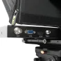 Ikan Professional 19 colių PTZ telepromptero užpakalinė panelė su SDI, VGA, HDMI įvestimis ir 12-24V maitinimo jungtimi, saugoma apsauginiame etuije su kabelio užraktu