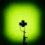 Ikan LBF60Z-POE bi-spalvės LED Fresnel šviesos prietaisas su PoE++ galia ir DMX valdymu, su reguliuojamu šviesos kampu ir aukštu CRI 97 spalvų tikslumu studijoms ir transliacijoms.