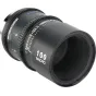 Tokina 100mm makro T2.9 kino objektyvas su EF prijungimu, šoninis vaizdas rodantis T-stop atvėrimo žymes ir 9 plunksnų skylutę sklandžiam bokeh valdymui