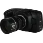 Laowa Nanomorph 20mm T2.2 1.5X anamorfinis sidabrinis objektyvas, pritvirtintas prie Blackmagic Pocket Cinema kameros, su kinematografiniais dantratiais ir T2.2 atvėrimu žemos apšvietimo filmavimui