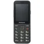 Juodas Panasonic KX-TU250EXB kompaktiškas mobilusis telefonas su skaičiuotėmis klavišais ir 2,4 colių ekranu, skirtas naudoti su belaidžiais lavalier mikrofonais.