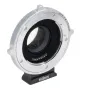Metabones Canon EF į Micro Four Thirds T CINE greičio didintuvas XL 0.64x adapteris su nuimamu Arca-tipo statyvo pagrindu, šoninis vaizdas su objektyvo montavimo vieta ir diafragmos valdymo ratu