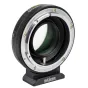 Metabones Canon FD į Fujifilm X-Mount greičio didintuvas ULTRA 0.71x su nuimamu Arca tipo statyvu, rodomas priekis su linzės elementu ir aukštos kokybės žalvario konstrukcija