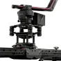 Tilta Hydra Shock Absorbing Arm Pro rinkinys su hidrauliniu dempferiu, montuojamas ant automobilio stogo bėgių, užtikrinantis stabilų filmavimą su reguliuojamu dempingu ir monitoriaus montavimo galimybe