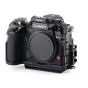 Tilta pilnos kameros rėmas Panasonic Lumix S1R II su Arca-Swiss plokšte, 1/4-20 srieginiu adapteriu ir kabelių tvirtinimo įtaisu HDMI/USB-C kabelių valdymui