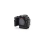 Tilta pilna kameros kapsulė Sony Alpha 7 V su kabelio tvirtinimu ir Arca-Swiss suderinamu pagrindu, juoda