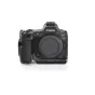 Canon R5 Mark II DSLR fotoaparato korpusas be objektyvo, juodos spalvos, priekinis ir viršutinis vaizdas kameros dėklo suderinamumo patikrinimui