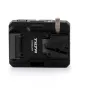 Tilta Hydra Alien Pro V-Mount galios modulis HDA-T18-PM-V: galinis vaizdas su keliais išvesties prievadais, baterijos skyriaus dangteliu su užraktu ir tvirta konstrukcija saugiam tvirtinimui.