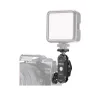 Ulanzi R102 dvigubo galvos magiškas rankenos su LED šviestuvu, pritvirtinta prie Canon EOS R5 kameros, ideali įvairių prietaisų montavimui