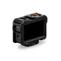 Tilta kameros kėdė DJI Osmo Action 6 - juodoje spalvoje, šoninis vaizdas su išplėstomis ergonomiškomis mygtukų zonomis ir magnetine pagrindine plokšte