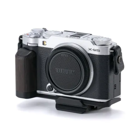 Tilta The Thumb Grip - Black, enhances stability for Fujifilm X-M5