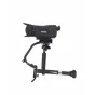 VariZoom Stealthy kameros stabilizatorius rankinėje režimo pozicijoje su pritvirtinta kamera, skirtas mobiliam filmavimui ir įvairiam naudojimui