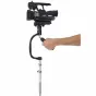 Varizoom VZ-CROSSFIRE-FP stabilizatorius su JVC kamera, demonstruojantis rankinį režimą profesionaliam vaizdo filmavimui ir stabilizacijai