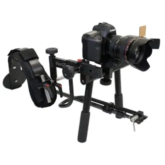 Varizoom VZ-ZGRIG DSLR šoninis rig su šoką absorbuojančiu padu ir pritvirtinta Canon DSLR kamera, pritaikytas lygiai filmavimui
