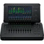 Blackmagic Design Fairlight Live Audio Panel 10 su 10 varžtomis stūmoklėmis ir dideliu 11,6 colių jutikliniu ekranu profesionaliam tiesioginiam garso mišinimui ir valdymui