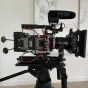 Vaxis STORM 3000 be laidų vaizdo transliacijos komplektas su 1TX siųstuvu, montuojamu ant profesionalios kameros, Rode mikrofonu ir Chewa objektyvu, skirtas aukštos kokybės 1080p60 SDI/HDMI transliacijai be vėlavimo