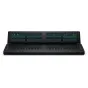 Blackmagic Design Fairlight Live Audio Panel 40 priekis su 40 motorizuotais faderiais ir keturiais 11,6 colių liečiamaisiais ekranais tiesioginei garso mišinimui.